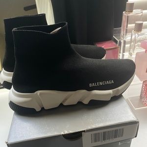 Authentic Balenciaga Speed Sneakers (Free Authent… - image 1